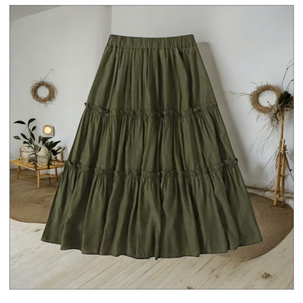 Boutique -Olive Green Tier Ruffle Hem Layer
Maxi Skirt-NWOT-Sz L-Boho-Gypsy - Picture 5 of 11